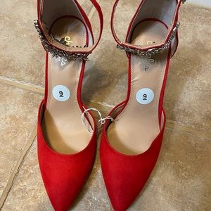 NWT Charles by Charles David Red Heels with rhinestones embellishments Sz 9